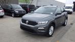 Volkswagen T-Roc (Stock ID 24378), Stof, Euro 6, Bedrijf, SUV of Terreinwagen