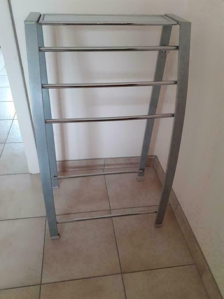 Porte-serviettes Allibert gris sur pieds, Huis en Inrichting, Badkamer | Badtextiel en Accessoires, Gebruikt, Handdoekenrek, Grijs