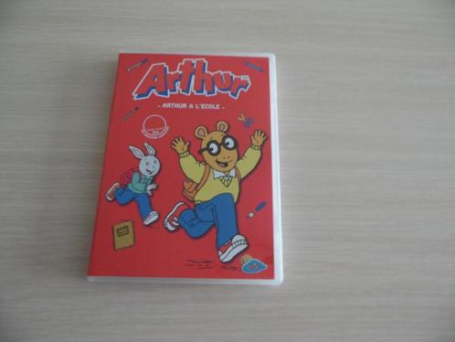 ARTHUR ET SES AMIS ET ARTHUR À L'ÈCOLE     2 DVD, Cd's en Dvd's, Dvd's | Tekenfilms en Animatie, Zo goed als nieuw, Amerikaans