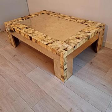 VINTAGE unieke salontafel met hoorn-inleg beschikbaar voor biedingen