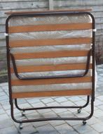 Opplooibaarbed (logeerbed) met lattenbodem + matras, Ophalen, Zo goed als nieuw, Eenpersoons, Matras