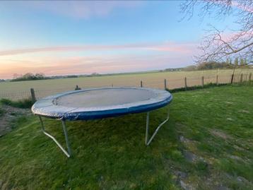 trampoline, Enlèvement, Utilisé