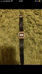 Montre style casio gold, Comme neuf