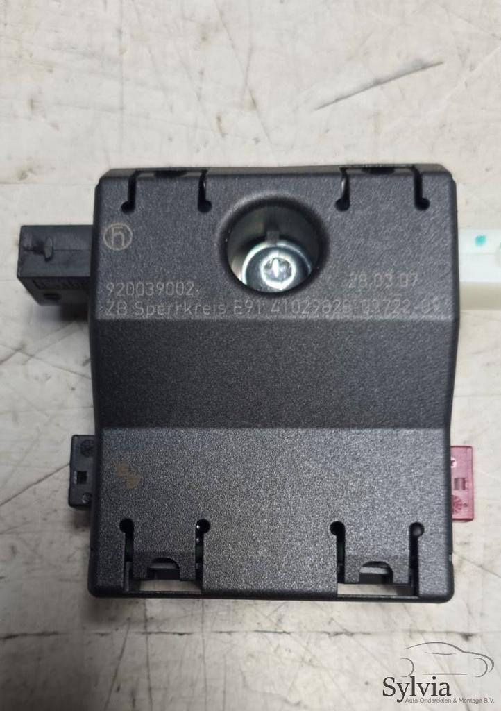 Antenne versterker diversity BMW 3 / X5 serie E91 E70 652091, Auto diversen, Autoradio's, Ophalen of Verzenden