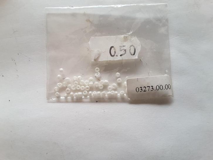 Zak met mini-parels (2 mm) in witte kleur, Hobby en Vrije tijd, Naaien en Fournituren, Nieuw, Overige typen, Ophalen of Verzenden