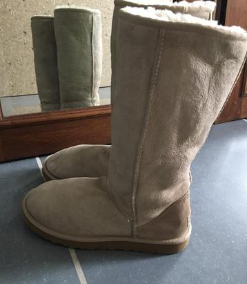 UGG boots licht beige maat 38(290€ Nieuwprijs) beschikbaar voor biedingen
