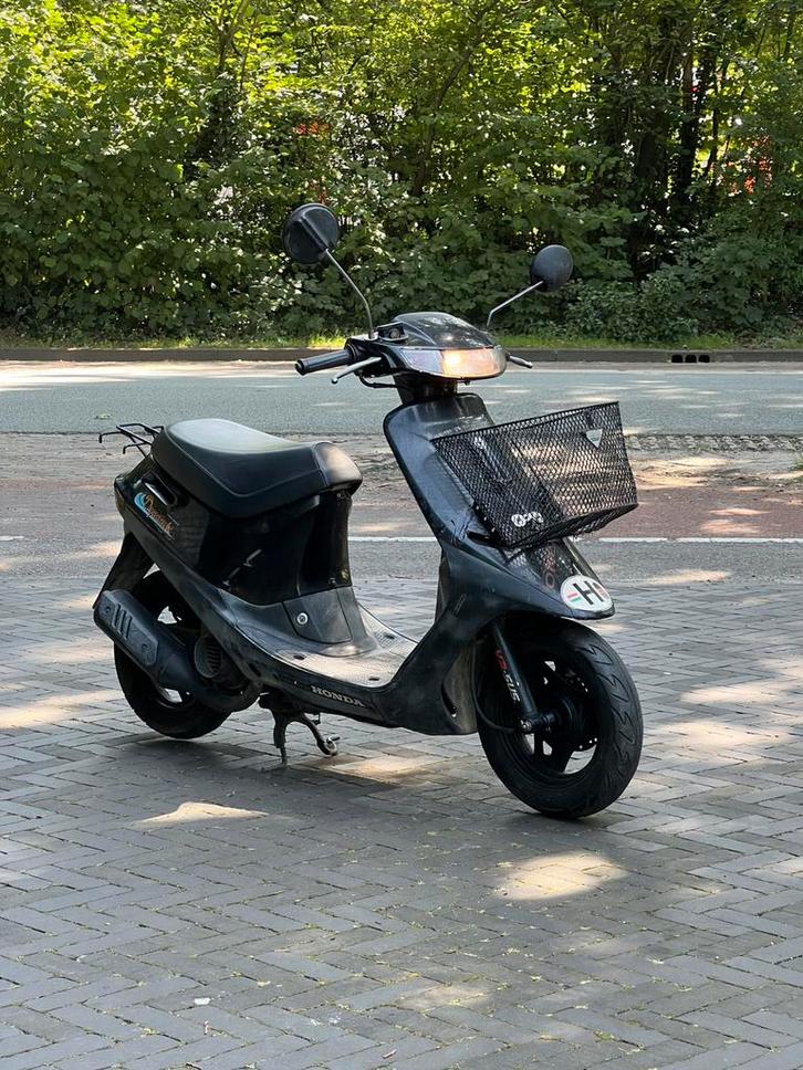 Honda Dio AF18/AF25, Fietsen en Brommers, Snorfietsen en Snorscooters, Gebruikt, Overige merken, Tweetakt, Ophalen