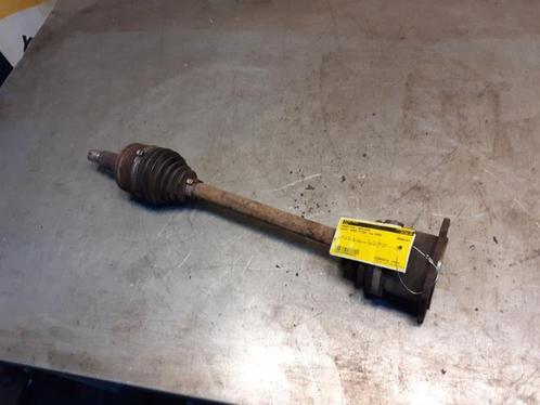 Aandrijfas links-voor van een Suzuki Grand Vitara, Auto-onderdelen, Remmen en Aandrijving, Suzuki, Gebruikt, 3 maanden garantie