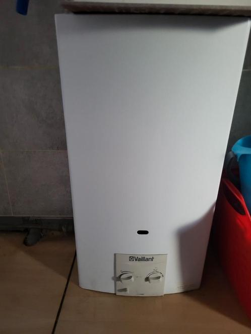 Chauffe-eau gaz Vaillant, Doe-het-zelf en Bouw, Chauffageketels en Boilers, Zo goed als nieuw, Geiser, Ophalen