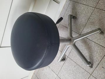 Kapperstoel 20 euro! beschikbaar voor biedingen