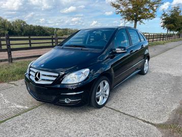 Prachtige mercedes B160 benzine 1e eigenaar 139.000km beschikbaar voor biedingen