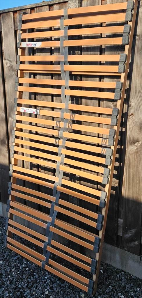 Sommier à lattes Superflex 90 x 194 cm
C'est un bar, Maison & Meubles, Chambre à coucher | Matelas & Sommiers, Comme neuf, Matelas