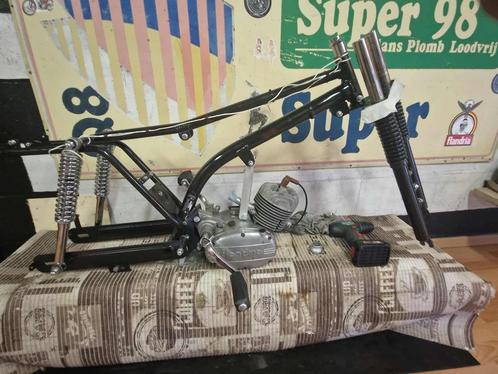 flandria kader met voorvork en 5 pk motor., Fietsen en Brommers, Brommeronderdelen | Oldtimers, Zo goed als nieuw, Overige merken