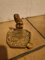 Asbakje, Enlèvement