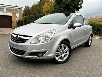 Opel Corsa D 1.2 Essence Euro 4 135000km Airco  Carnet, Argent ou Gris, Achat, Entreprise, Carnet d'entretien