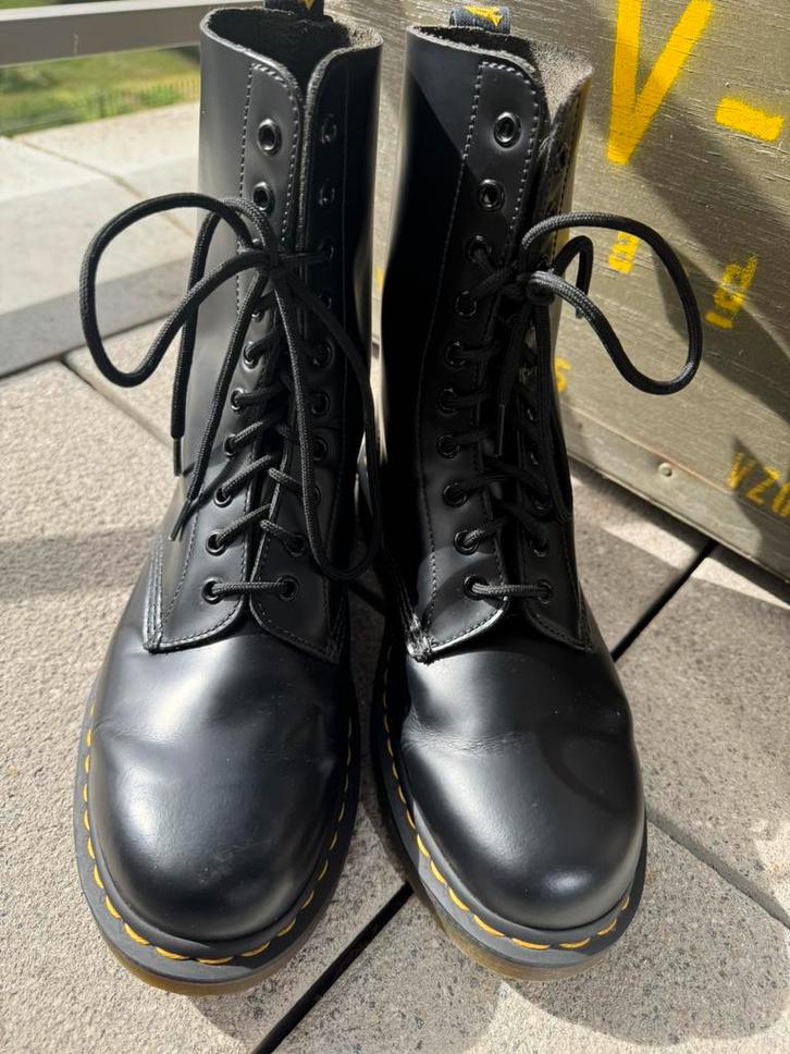 Dr Martens 1490 SMOOTH LEREN HOGE 42, Kleding | Heren, Schoenen, Zo goed als nieuw, Ophalen of Verzenden