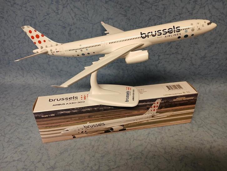 Airbus A330-300 Brussels Airlines (nieuw), Verzamelen, Luchtvaart en Vliegtuigspotten, Nieuw, Ophalen of Verzenden