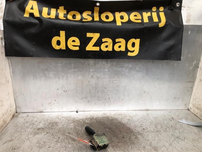 Ruitenwis Schakelaar van een Toyota Yaris, Auto-onderdelen, Dashboard en Schakelaars, Toyota, Gebruikt, 3 maanden garantie, Ophalen of Verzenden