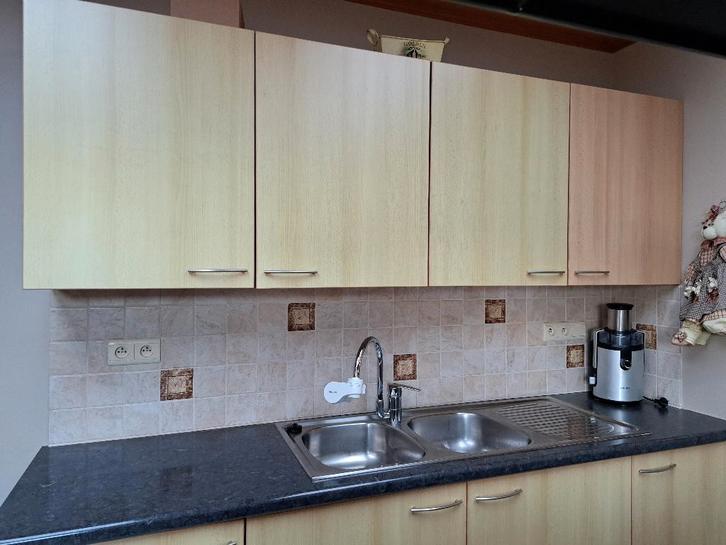 Complete keuken inclusief alle toestellen, Huis en Inrichting, Keuken | Complete keukens, Gebruikt, Dubbelwandige keuken, Overige kleuren