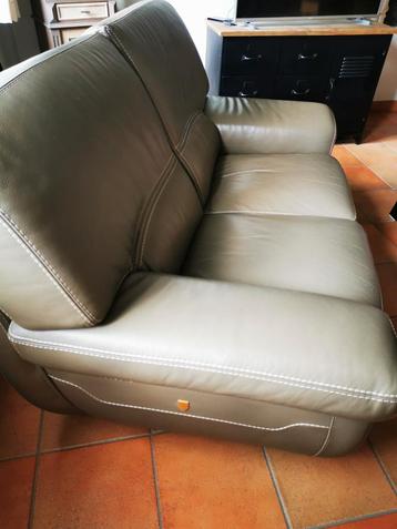 Canapé 2 places en cuir - couleur Taupe beschikbaar voor biedingen