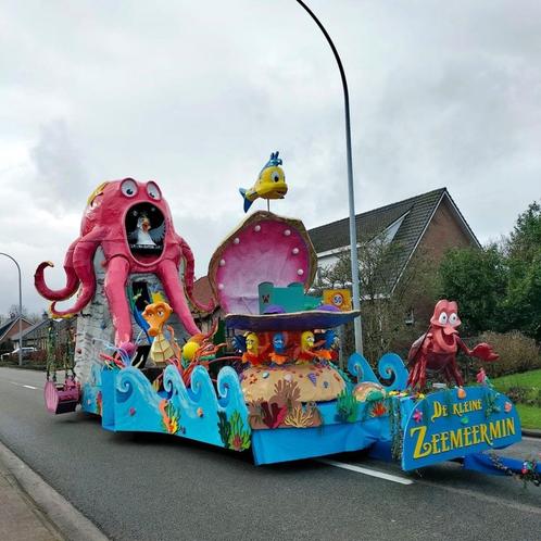 Te koop: onderdelen carnavalwagen: De kleine zeemeermin, Hobby en Vrije tijd, Feestartikelen, Zo goed als nieuw, Feestartikel