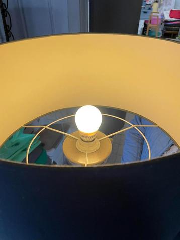 staan lamp  beschikbaar voor biedingen