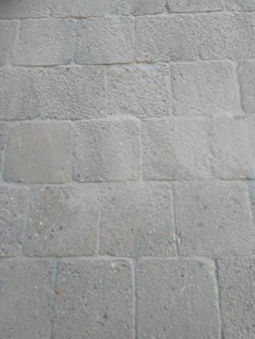 betonklinkers 15 x 15   gratis beschikbaar voor biedingen