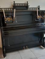 Decoratieve piano met kandelaars, Muziek en Instrumenten, Piano's, Ophalen, Gebruikt, Zwart, Piano