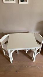 Kindertafel met twee stoeltjes, Kinderen en Baby's, Kinderkamer | Tafels en Stoelen, Ophalen, Zo goed als nieuw