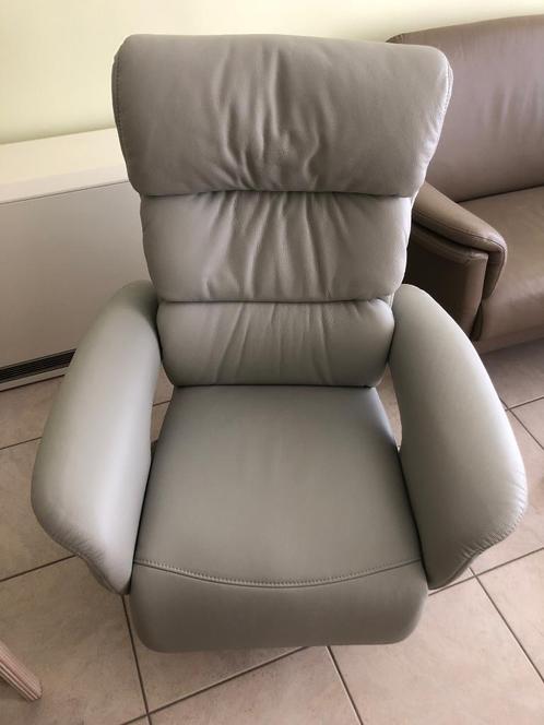 Himolla leder relaxzetel - elektrisch - als nieuw!, Huis en Inrichting, Fauteuils, Zo goed als nieuw, Hout, Leer, Metaal, 75 tot 100 cm