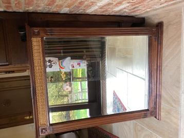 Spiegel beschikbaar voor biedingen