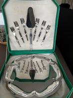 Taart plateau met vorkjes, Ophalen