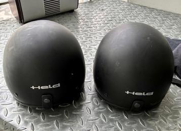 2 zwarte helmen van Held maat medium beschikbaar voor biedingen