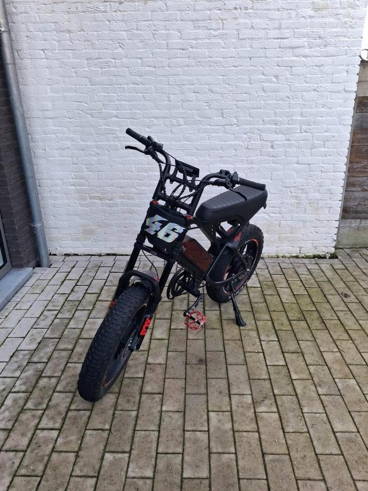 Titel: Custom Fatbike V20 – verstelbare Fox & DNM vering, Fietsen en Brommers, Elektrische fietsen, Zo goed als nieuw, Overige merken