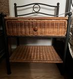 Rotan nachtkastjes…, Huis en Inrichting, Ophalen, Zo goed als nieuw