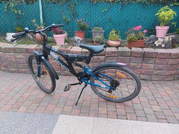 Jongenfiets 24 inch in zeer goed staat beschikbaar voor biedingen