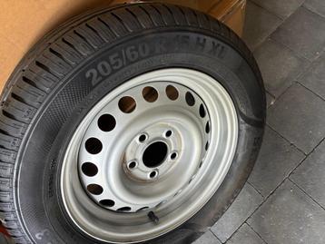 Nieuw band voor Fendt caravan  beschikbaar voor biedingen