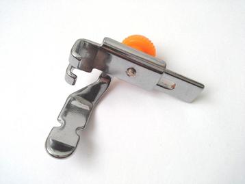 Pied ajustable pour fermetures pour machine à coudre Anker beschikbaar voor biedingen