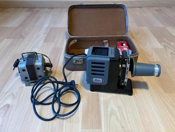Retro Leitz diaprojector - met etui en transfo beschikbaar voor biedingen