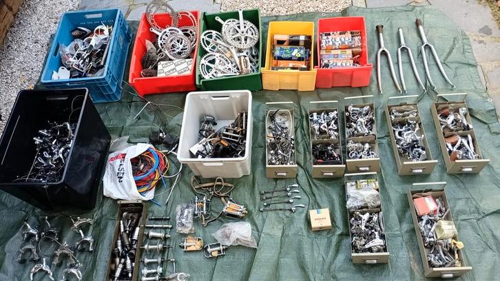 Lot de pièces : vélos de route Campagnolo en acier Shimano.., Vélos & Vélomoteurs, Vélos | Ancêtres & Oldtimers, Années 60 ou plus récent