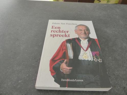 Boek ‘Een rechter spreekt’ NIEUW!, Boeken, Politiek en Maatschappij, Nieuw, Juridisch en Recht, Ophalen of Verzenden