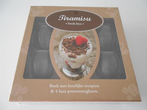 NIEUW Tiramisu Boek-box, Livres, Livres de cuisine, Neuf, Gâteau, Tarte, Pâtisserie et Desserts, Italie, Enlèvement ou Envoi