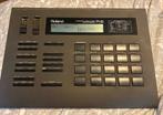 ROLAND - R-8, Ophalen of Verzenden, Zo goed als nieuw, Roland