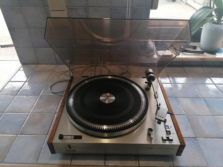 Philips platendraaier 22GA202, Audio, Tv en Foto, Platenspelers, Zo goed als nieuw, Platenspeler, Philips, Pitch-regelaar, Automatisch