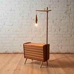 Coffre avec lampe scandinave teck, Maison & Meubles, Teck, Enlèvement ou Envoi, Utilisé, Scandinave