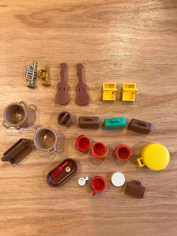 Playmobil instrumenten en mandjes beschikbaar voor biedingen