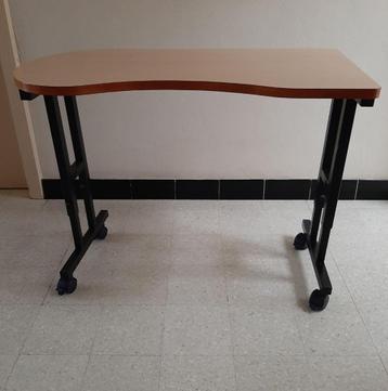 bijzettafel verstelbaar in hoogte beschikbaar voor biedingen