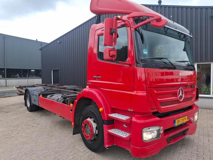 Mercedes axor 1824 bdf twistlocks, Auto's, Vrachtwagens, Bedrijf, ABS, Mercedes-Benz, Diesel, Euro 5, 2 deurs, Automaat, Rood