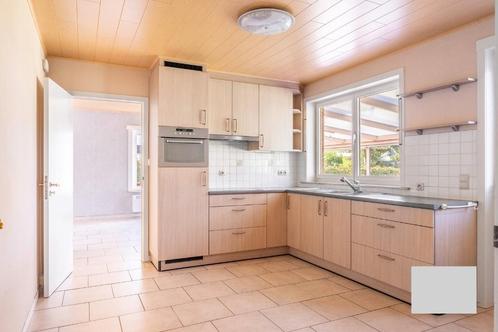 Gratis L-vormige keuken met toestellen – afhalen in Lochrist, Huis en Inrichting, Keuken | Complete keukens, Gebruikt, Hoekkeuken