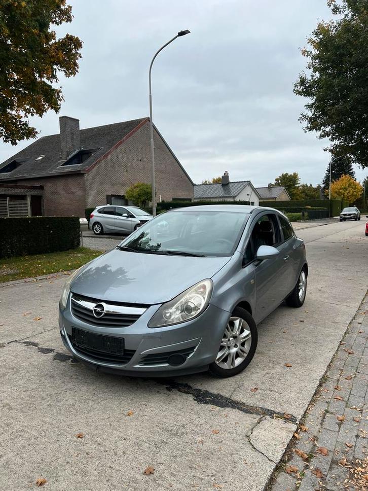 Opel corsa benzine, Auto's, Opel, Particulier, Corsa, Elektrische ramen, Benzine, Coupé, Handgeschakeld, Ophalen